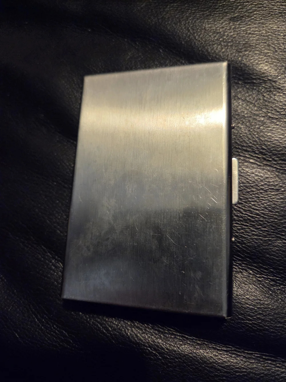 N/A ​sleek durable